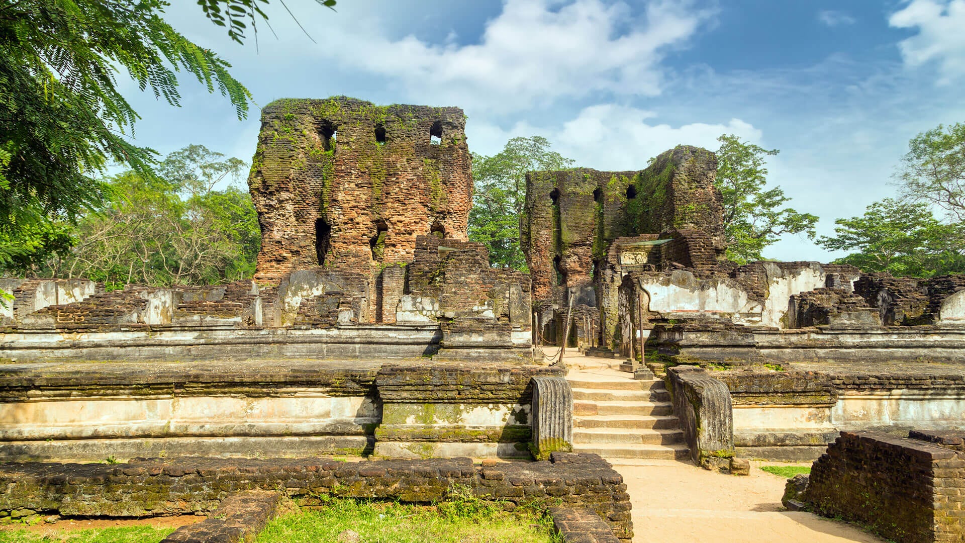 Polonnaruwa Ancient City